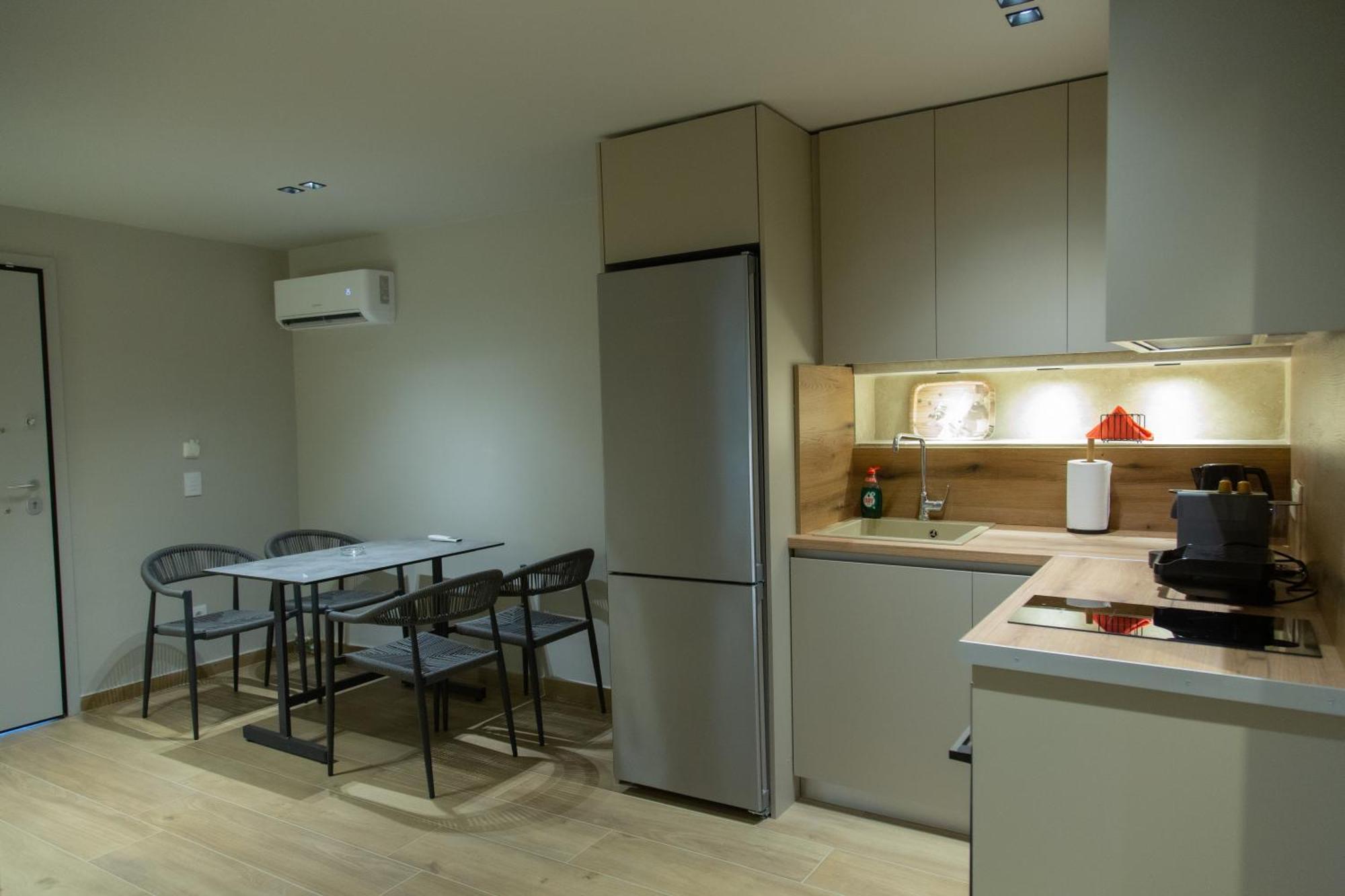 Νεακιτοσ Luxury Apartments Nikiti  Buitenkant foto