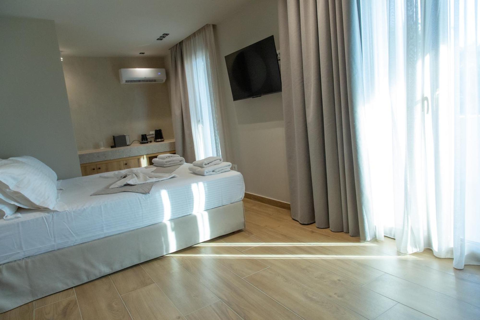 Νεακιτοσ Luxury Apartments Nikiti  Buitenkant foto